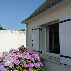 à Moins De 100 Mètres De La A La Pointe De Trevignon , Trégunc France